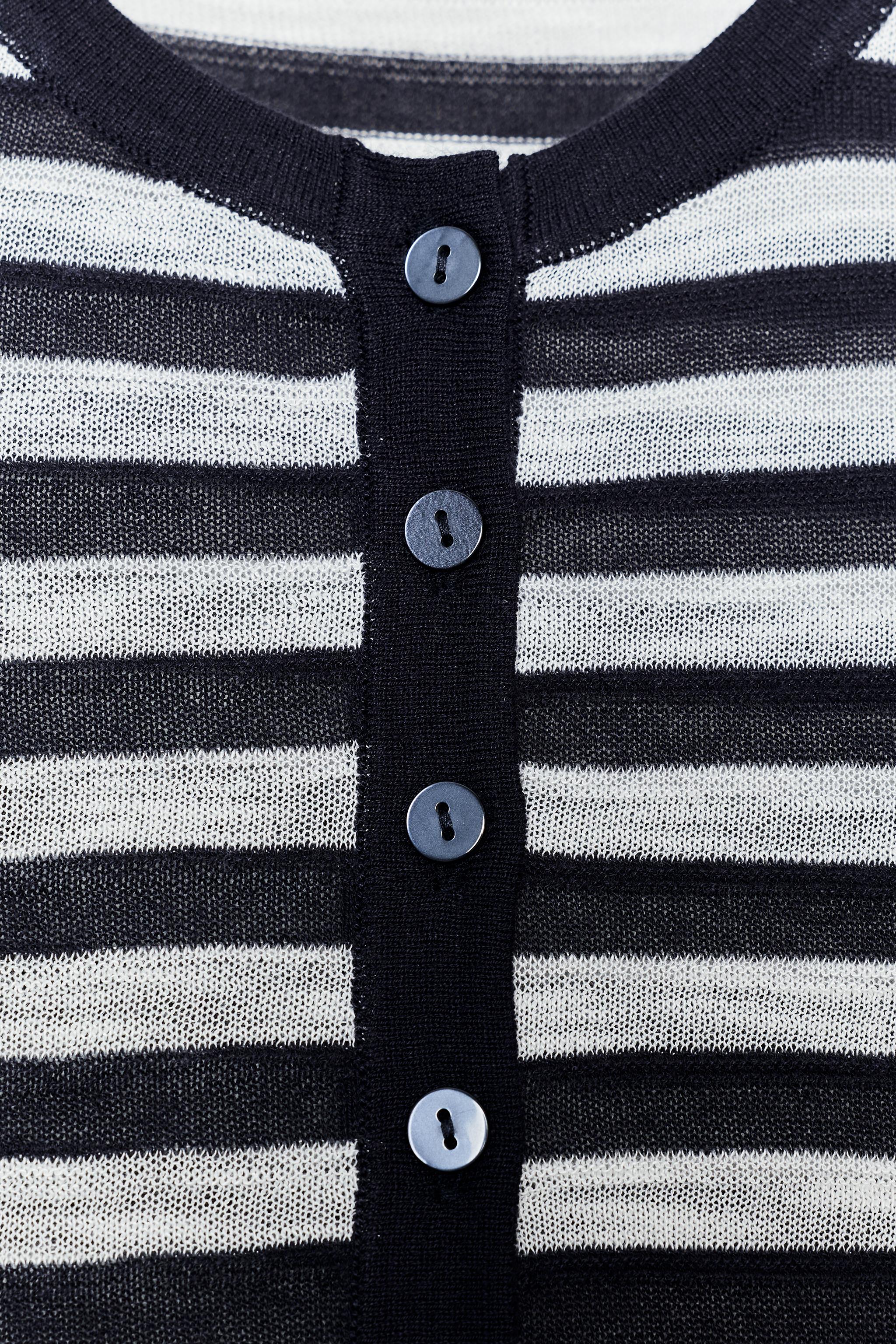 STRIPED BUTTON SWEATER